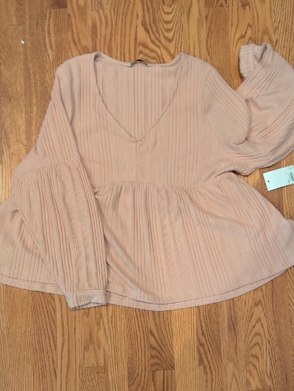 Kohl's Blush Pink Ribbed V-Neck Peplum Tunic